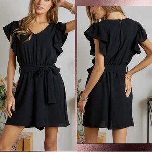 Black Romper riffle sleeves NWT